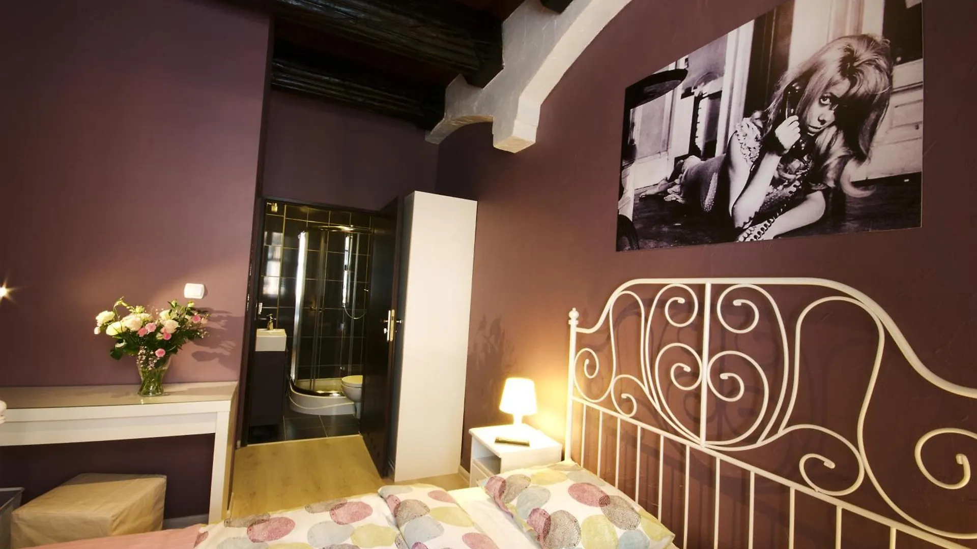 Hostel Koziolki Old Town Rooms Poznan