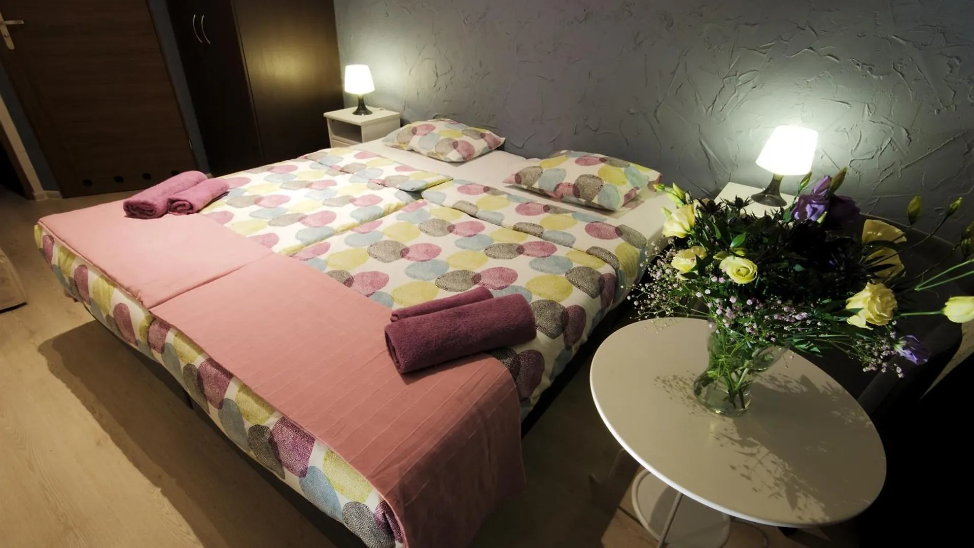 Hostel Koziolki Old Town Rooms Poznan